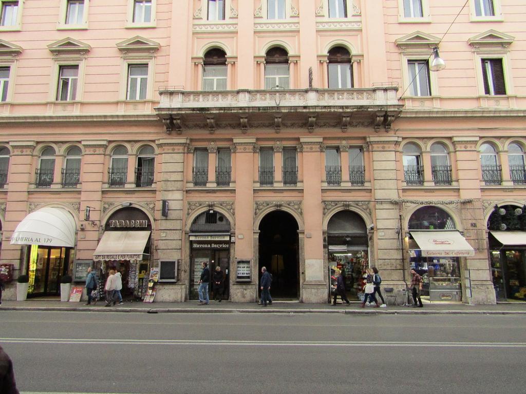 Prestigious Apartment Piazza Navona Rome Exterior photo