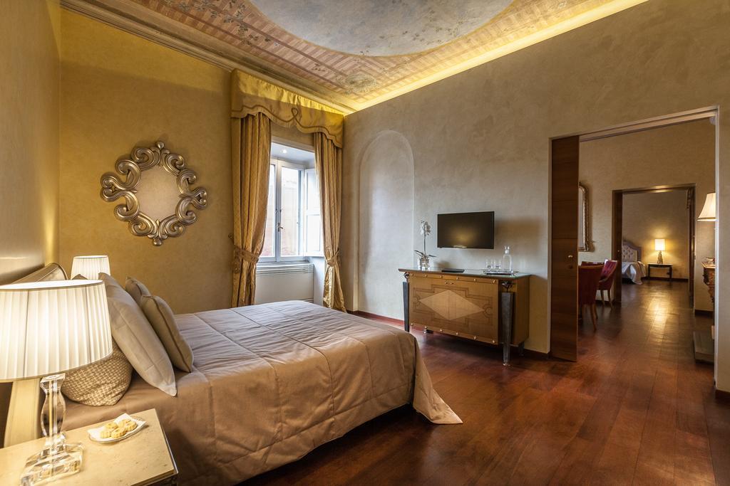 Prestigious Apartment Piazza Navona Rome Exterior photo
